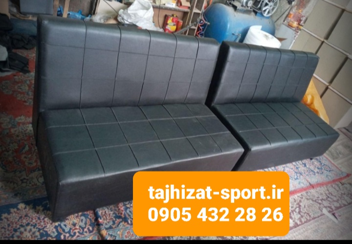 مبل گیم‌نت سه نفره با ضمانت کتبی چرم مشکی اداری انتظار کافی شاپی کافه ارسال به سراسر ایران